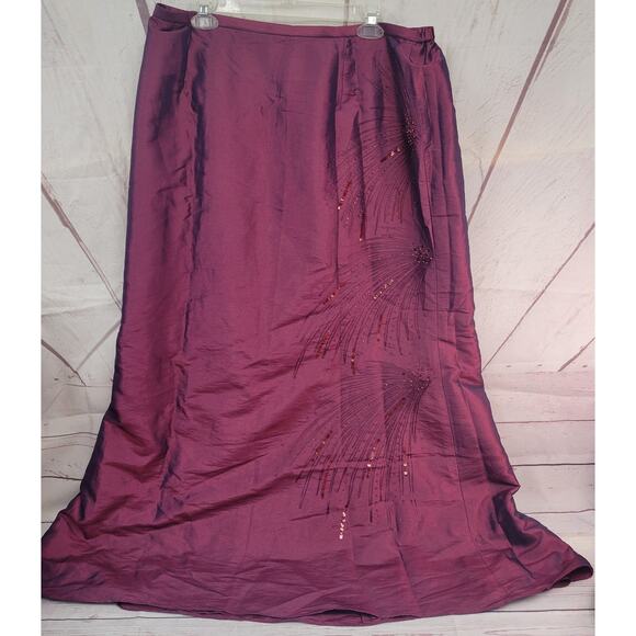 DVC Exclusive Purple top and Skirt set size 18 - Picture 4 of 12